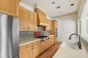 2217 Nantucket Dr, Houston, TX 77057 - Photo 12