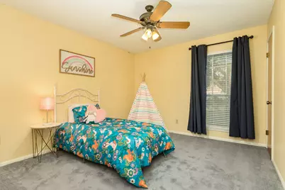 204 Corkwood Street, Lake Jackson, TX 77566 - Photo 18