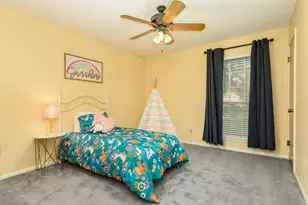 204 Corkwood St, Lake Jackson, TX 77566 - Photo 18