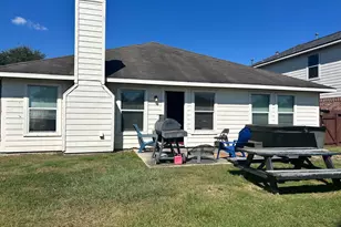 850 Saltcreek Bend Ln, La Marque, TX 77568 - Photo 8