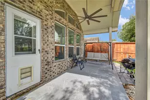 108 Woodridge Xing, Clute, TX 77531 - Photo 32
