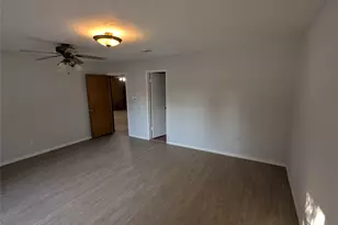 23918 Pea Ridge Dr, Spring, TX 77373 - Photo 8