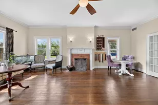119 E Houston St, Refugio, TX 78377 - Photo 10