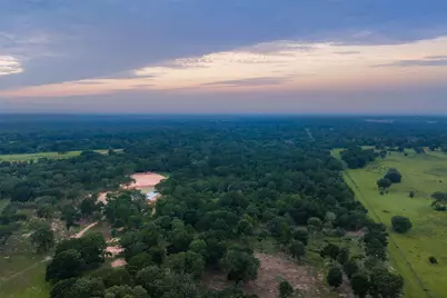 16204 Newberg Rd, Cat Spring, TX 78933 - Photo 30