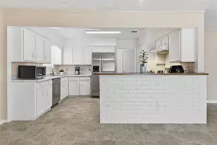 9211 Benning Dr, Houston, TX 77031 - Photo 18