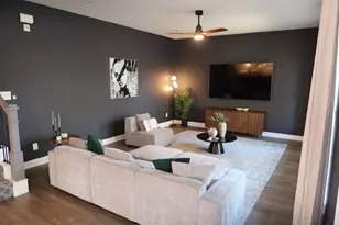 522 Kingston Ln, Shenandoah, TX 77384 - Photo 8