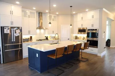 522 Kingston Lane, Shenandoah, TX 77384 - Photo 6