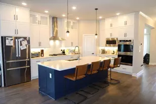 522 Kingston Ln, Shenandoah, TX 77384 - Photo 6