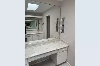 100 Litchfield Lane, Houston, TX 77024 - Photo 22