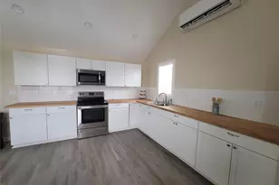 238 Ladyfish Rd, Palacios, TX 77465 - Photo 4