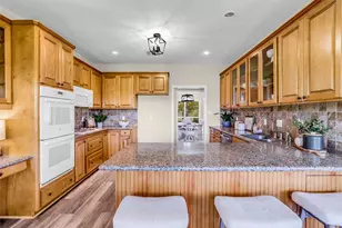 1075 Harrisburg Rd, Brenham, TX 77833 - Photo 16