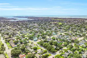 4801 Avenue Q, Galveston, TX 77551 - Photo 32