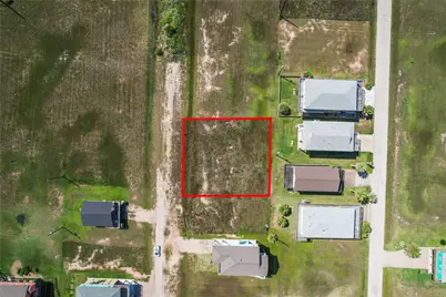 13226 Buccaneer Parkway, Freeport, TX 77541 - Photo 2