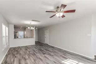 726 Redwing Park Dr, Houston, TX 77009 - Photo 16