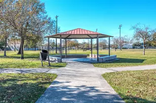 726 Redwing Park Dr, Houston, TX 77009 - Photo 38