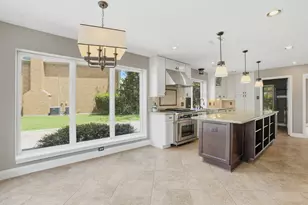 4410 Wickford Cir, Sugar Land, TX 77479 - Photo 10