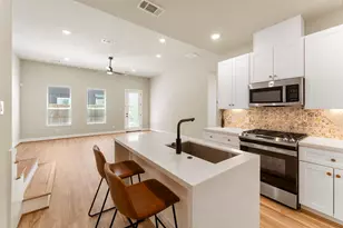 5825 Francis Oak Pl, Houston, TX 77091 - Photo 10