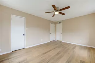 351 N Post Oak Ln, Houston, TX 77024 - Photo 20