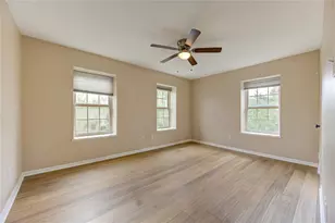 351 N Post Oak Ln, Houston, TX 77024 - Photo 18