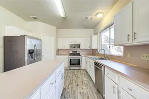 13030 Richmond Ave, Houston, TX 77082 - Photo 4