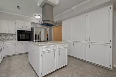 8515 Twelve Oaks Drive, Texas City, TX 77591 - Photo 14