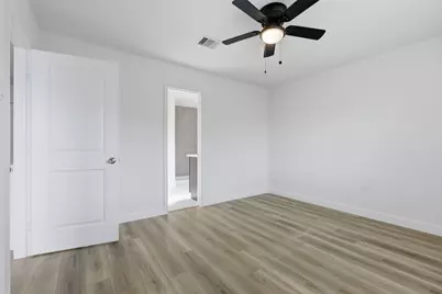 14031 Bay Gardens Drive, Sugar Land, TX 77498 - Photo 16