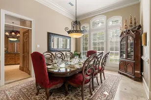 14 Highland Cir, The Woodlands, TX 77381 - Photo 12