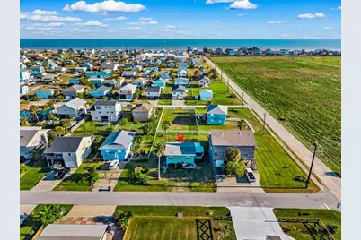 16721 Henry Morgan Road, Jamaica Beach, TX 77554 - Photo 20