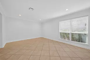 723 Worthshire St, Houston, TX 77008 - Photo 6