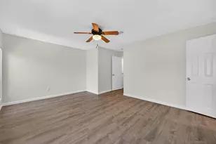 723 Worthshire St, Houston, TX 77008 - Photo 20