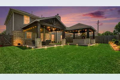 1927 Pinewood Court, Baytown, TX 77521 - Photo 38