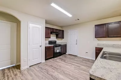 5710 Long Arbor Lane, Katy, TX 77449 - Photo 4