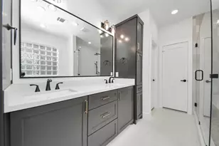 923 Fisher St, Houston, TX 77018 - Photo 24