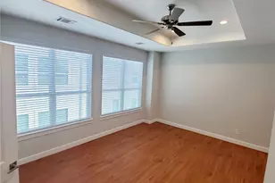 720C Link Rd, Houston, TX 77008 - Photo 10