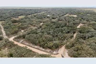 516 County Road 120, Hallettsville, TX 77964 - Photo 4