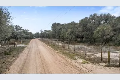 516 County Road 120, Hallettsville, TX 77964 - Photo 18