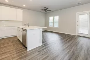 18322 W Centro Cir, Shenandoah, TX 77385 - Photo 10