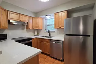 12967 Trail Hollow Dr, Houston, TX 77079 - Photo 10