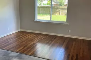 104 N Peach St, Tomball, TX 77375 - Photo 10