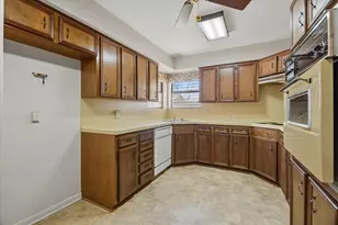 1309 Parkwest St, Texas City, TX 77591 - Photo 18