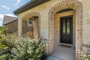 231 Painters Ridge Ct, Willis, TX 77318 - Photo 4