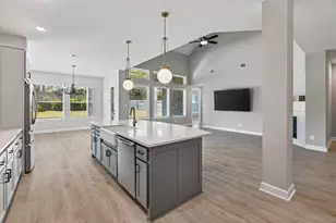 231 Painters Ridge Ct, Willis, TX 77318 - Photo 12