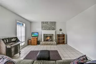 628 E Castle Harbour Dr, Friendswood, TX 77546 - Photo 26