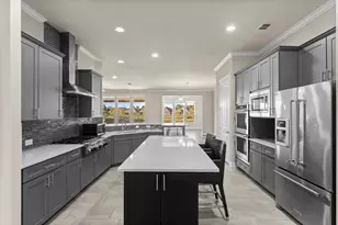 349 Kerry Bog Ln, The Woodlands, TX 77382 - Photo 6