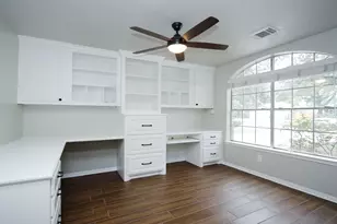 1915 W Welsford Dr, Spring, TX 77386 - Photo 8