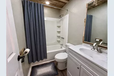 317 Crews Way, West Columbia, TX 77486 - Photo 16