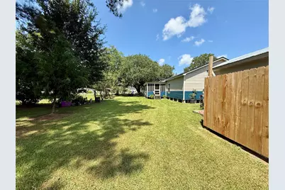 317 Crews Way, West Columbia, TX 77486 - Photo 30