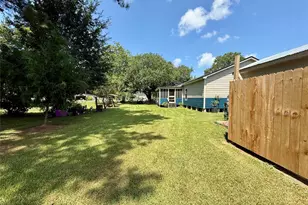 317 Crews Way, West Columbia, TX 77486 - Photo 30
