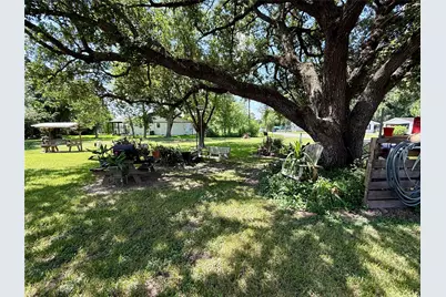 317 Crews Way, West Columbia, TX 77486 - Photo 36