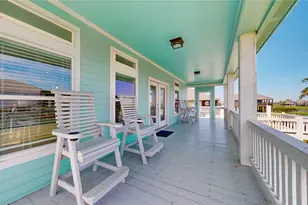 942 Kent, Crystal Beach, TX 77650 - Photo 18